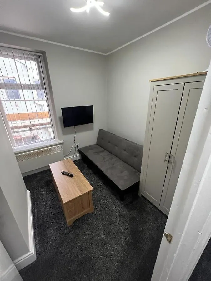Mermaid Holiday Flats Blackpool Apartment